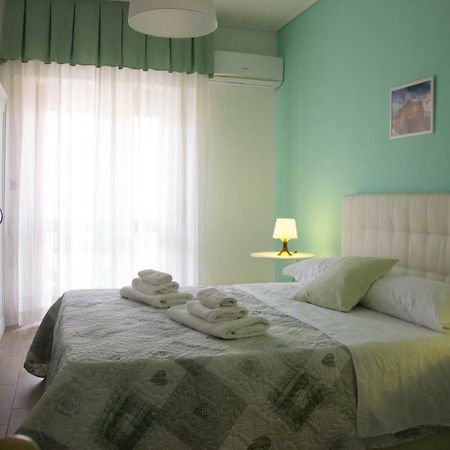 Mary'S House Bed & Breakfast Наполи Екстериор снимка