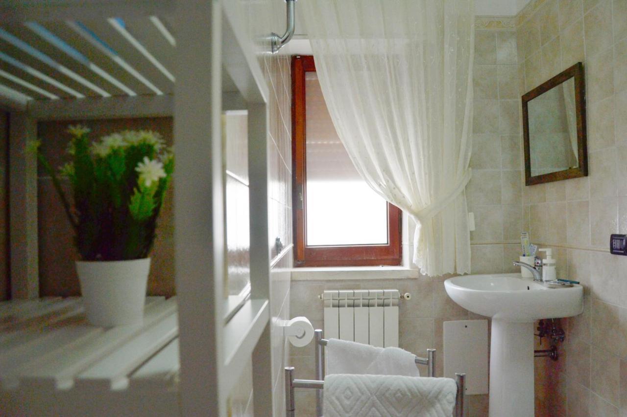 Mary'S House Bed & Breakfast Наполи Екстериор снимка