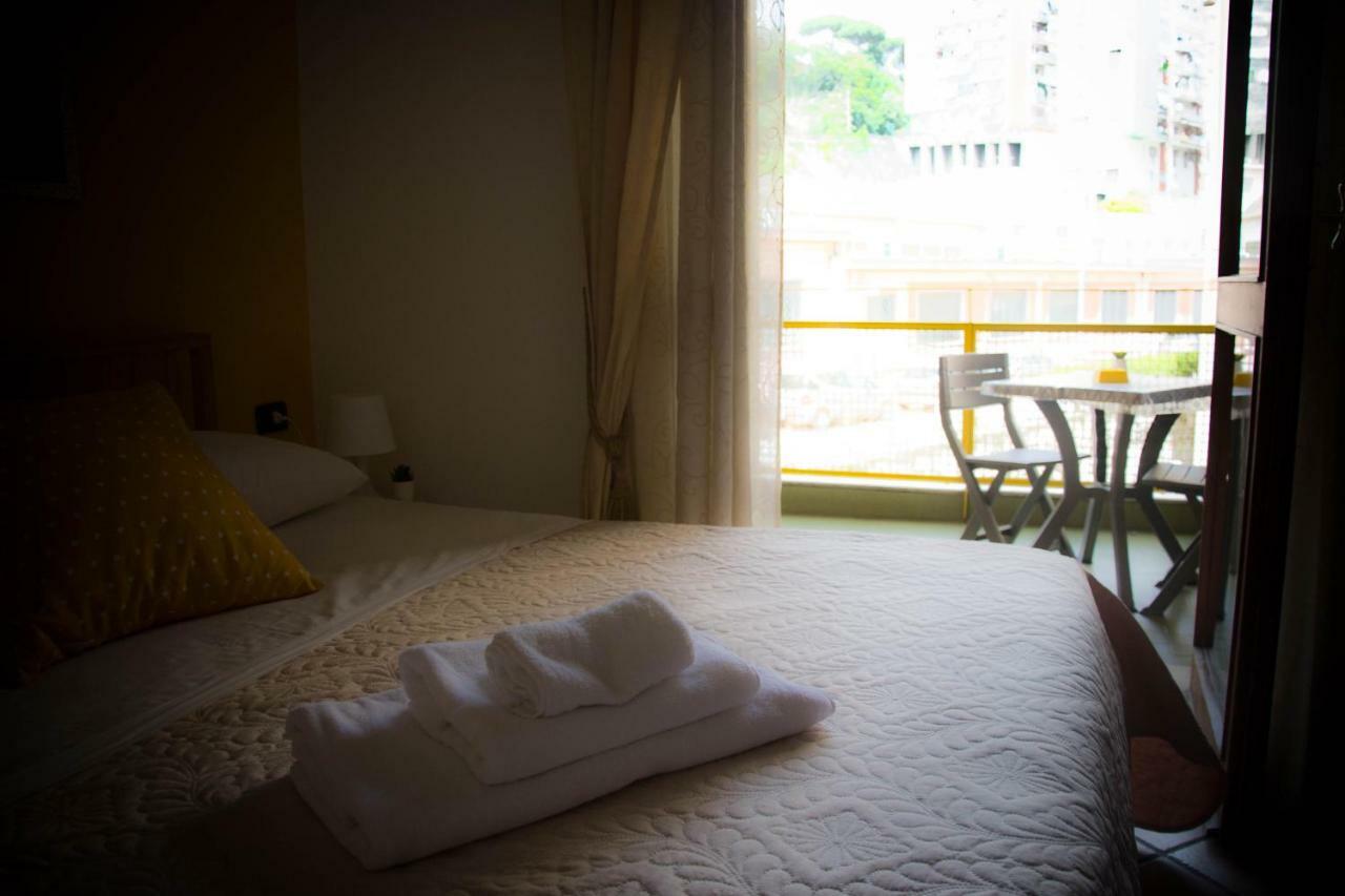 Mary'S House Bed & Breakfast Наполи Екстериор снимка